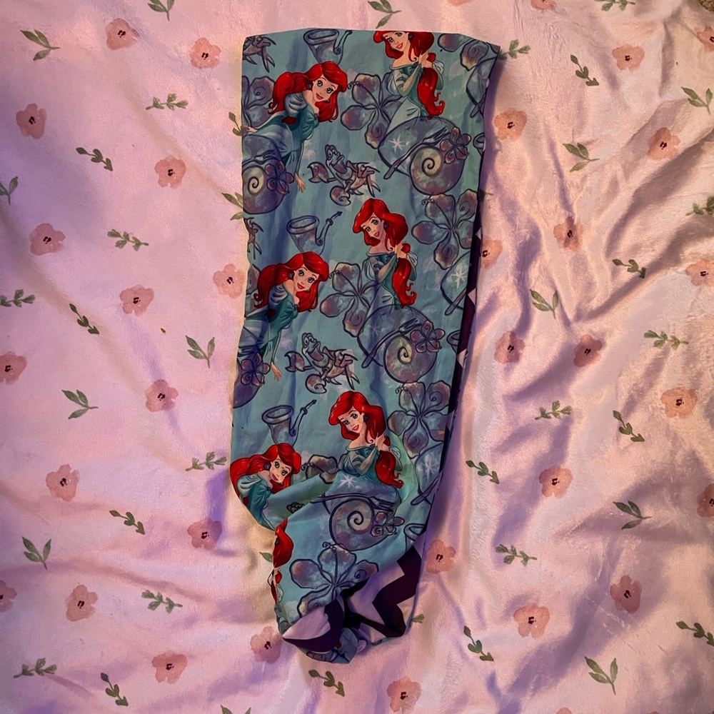 New little mermaid (Ariel)scarf